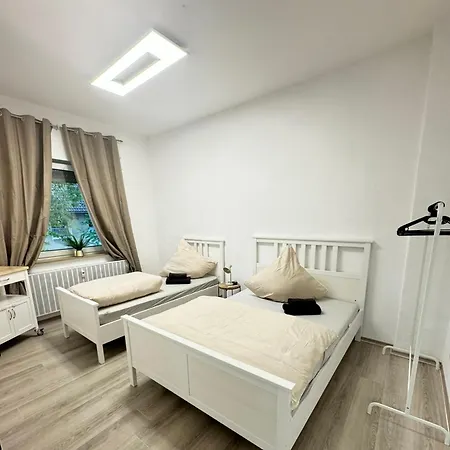 Апартаменты Stylish & Relaxing Modernes Mit Privatparkplatz