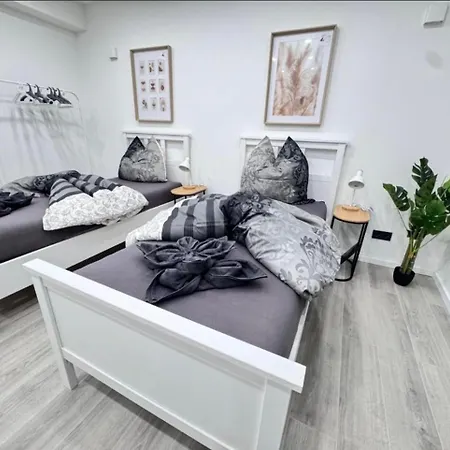 Stylish & Relaxing Modernes Mit Privatparkplatz Apartment *