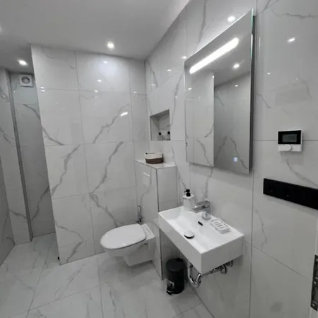 Apartment Stylish & Relaxing Modernes Mit Privatparkplatz