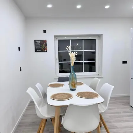 Stylish & Relaxing Modernes Mit Privatparkplatz Apartment